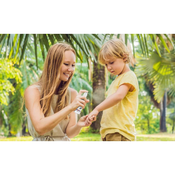 Środek na kleszcze, komary i meszki dla małych dzieci 6mc Detter® Kids 80ml