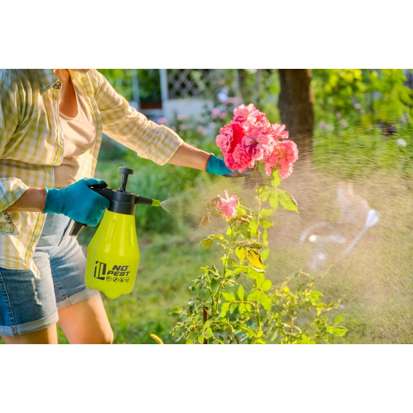 Opryskiwacz ciśnieniowy. Opryskiwacz ręczny Gardenblast Precision 1l.