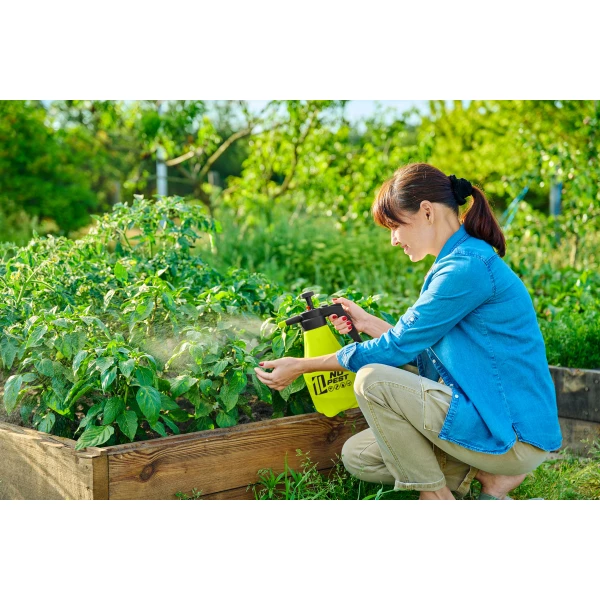 Opryskiwacz ciśnieniowy. Opryskiwacz ręczny Gardenblast Precision 1l.
